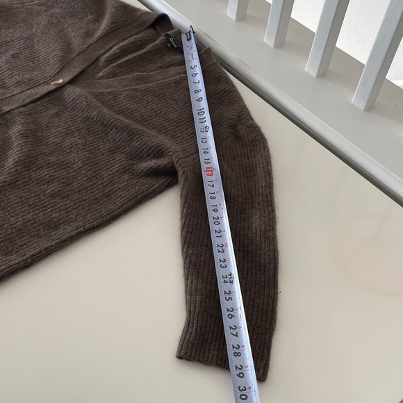 Quince 100% Cashmere Oversized Brown Boyfriend Cardigan Sweater Small - Picture 10 of 11